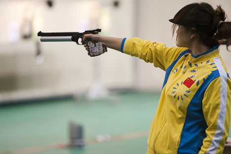 10m Air Pistol W – Olympic Champion Guo in the spotlights