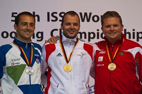 300m Standard Rifle Men – France's Henry claimed his first Gold