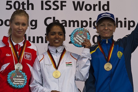 Women’s 50m Rifle Prone Equals World Record--Twice! 