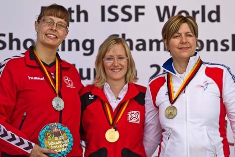 300m Rifle Prone Women – Switzerland’s Bucher tied Jakobsen’s record