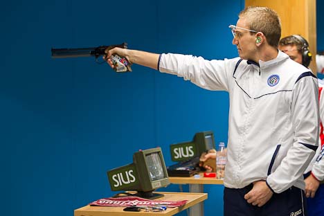 10m Air Pistol Men - European Champ Badaracchi secured the title