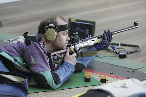 World Champ Martynov claimed 50m Rifle Prone Gold