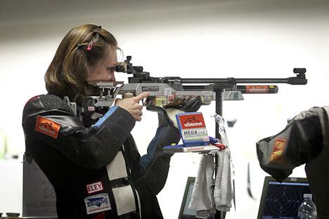 2008 Olympic Champ Katerina Emmons back on top of the Air Rifle podium