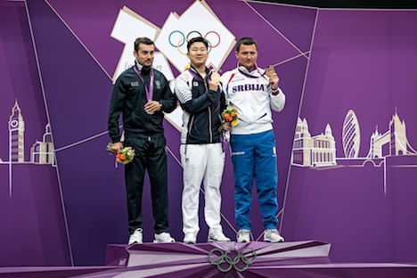 Jin Jong Oh wins the 10m Air Pistol Men Gold, “it’s luck” he says.