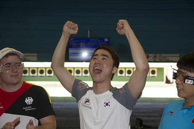 Kim Jun Hong claimed his first Rapid Fire Pistol title in Granada, booking a ticket to Rio