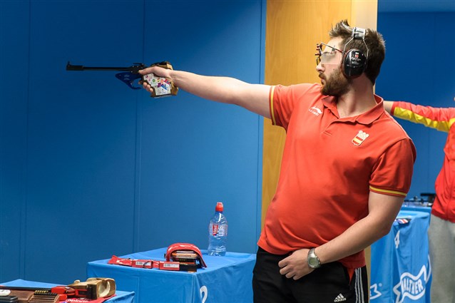 Spain’s Carrera beats two Olympic Champs to claim 50m Pistol Men Gold in Munich