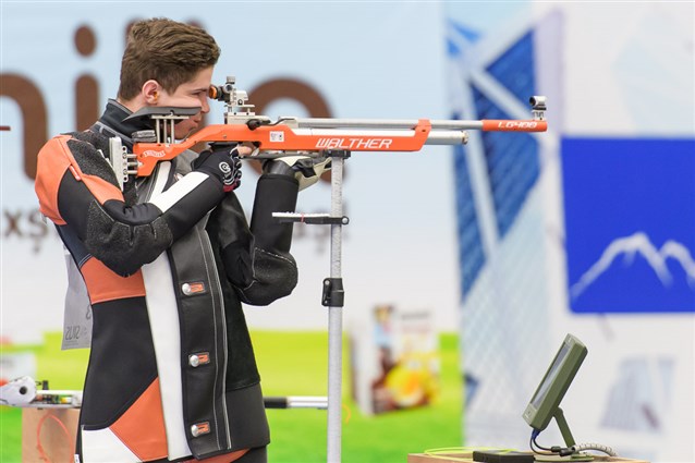 16-year old Nepejchal claims Air Rifle gold for the Czech Republic in Baku