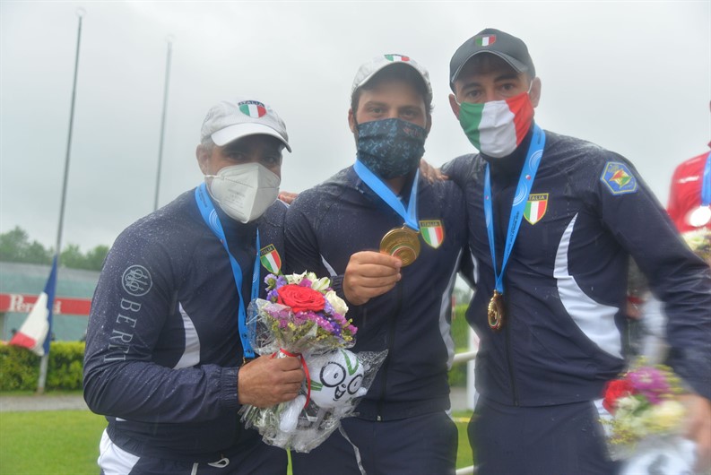 Double victory: Italian athletes win Team events