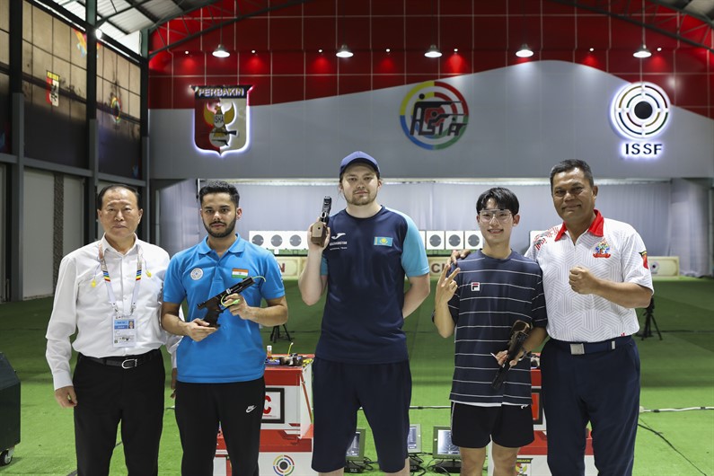 Kazakhstan shooters earn gold, bronze and two Paris 2024 places at Asian Championships in Jakarta