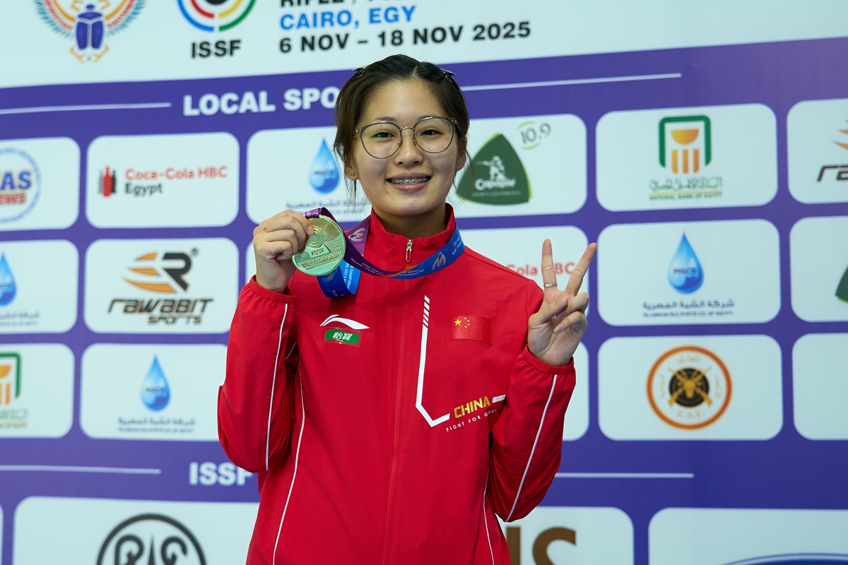 World record broken as Yao takes 50m pistol title on opening day of ISSF World Championship Rifle/Pistol