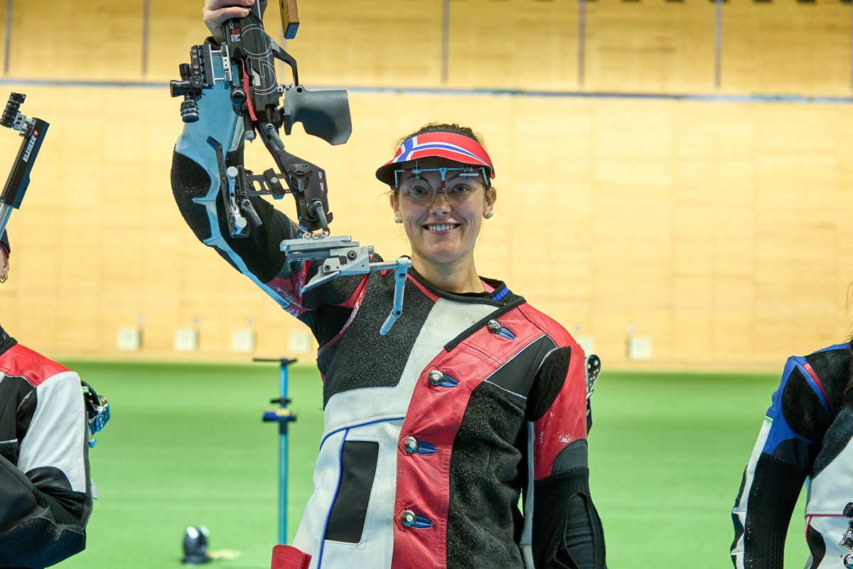 Duestad overcomes women's 50m rifle 3 positions duck to win at 2025 ISSF World Championship